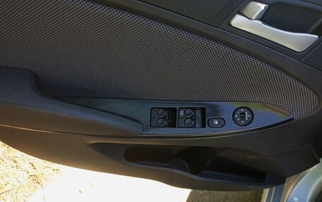 Hyundai Solaris II рестайлинг, 2011 год, 650 000 рублей, 11 фотография