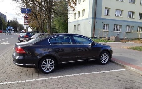Volkswagen Passat B7, 2011 год, 1 350 000 рублей, 4 фотография