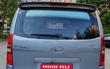 Hyundai Grand Starex Grand Starex I рестайлинг 2, 2011 год, 1 750 000 рублей, 4 фотография
