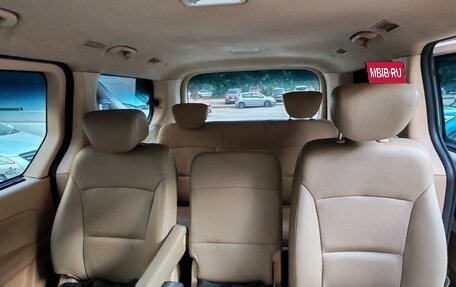 Hyundai Grand Starex Grand Starex I рестайлинг 2, 2011 год, 1 750 000 рублей, 11 фотография