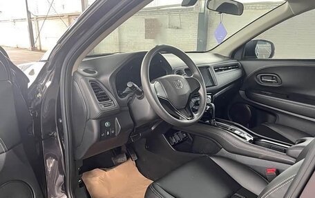 Honda Vezel, 2022 год, 1 490 000 рублей, 9 фотография