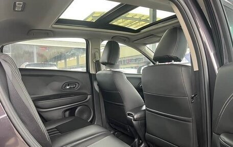 Honda Vezel, 2022 год, 1 490 000 рублей, 13 фотография