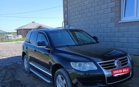 Volkswagen Touareg III, 2007 год, 900 000 рублей, 2 фотография