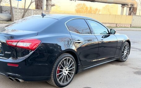 Maserati Ghibli, 2016 год, 2 850 000 рублей, 2 фотография