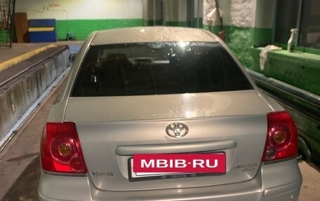 Toyota Avensis III рестайлинг, 2004 год, 550 000 рублей, 3 фотография