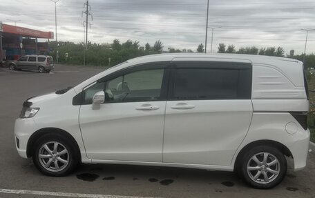 Honda Freed I, 2012 год, 1 050 000 рублей, 4 фотография