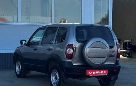 Chevrolet Niva I рестайлинг, 2019 год, 599 000 рублей, 3 фотография