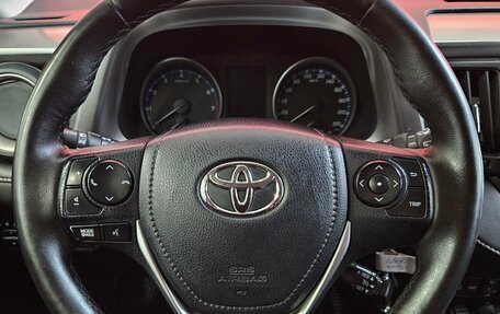 Toyota RAV4, 2016 год, 2 320 000 рублей, 13 фотография