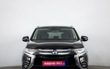 Mitsubishi Outlander III рестайлинг 3, 2016 год, 1 999 000 рублей, 2 фотография