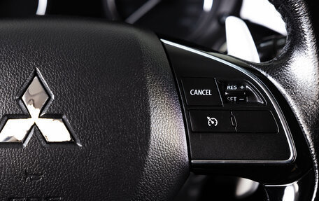Mitsubishi Outlander III рестайлинг 3, 2016 год, 1 999 000 рублей, 19 фотография