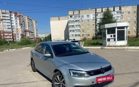 Volkswagen Jetta VI, 2013 год, 850 000 рублей, 3 фотография