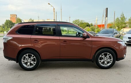 Mitsubishi Outlander III рестайлинг 3, 2012 год, 1 365 000 рублей, 6 фотография