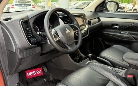 Mitsubishi Outlander III рестайлинг 3, 2012 год, 1 365 000 рублей, 10 фотография
