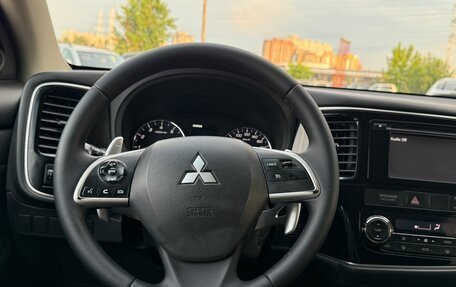 Mitsubishi Outlander III рестайлинг 3, 2012 год, 1 365 000 рублей, 15 фотография