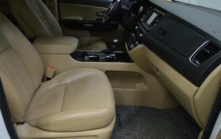KIA Carnival III, 2018 год, 2 950 000 рублей, 12 фотография