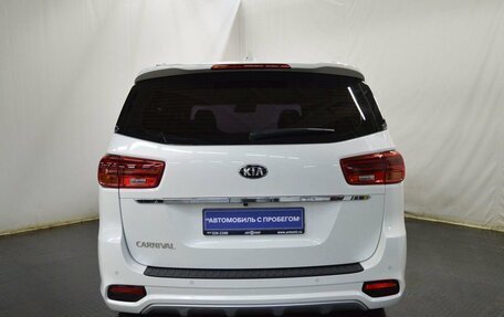 KIA Carnival III, 2018 год, 2 950 000 рублей, 5 фотография