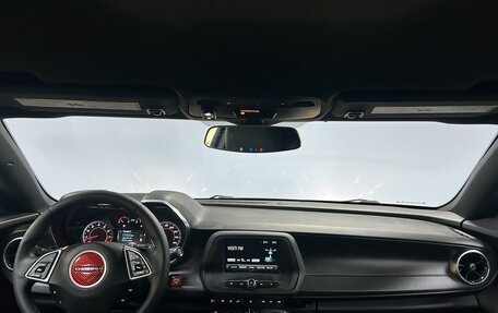 Chevrolet Camaro VI, 2017 год, 2 772 000 рублей, 16 фотография