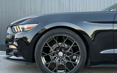 Ford Mustang VI рестайлинг, 2017 год, 2 999 000 рублей, 5 фотография
