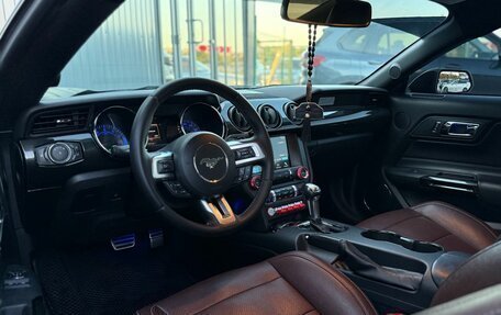 Ford Mustang VI рестайлинг, 2017 год, 2 999 000 рублей, 11 фотография