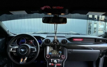 Ford Mustang VI рестайлинг, 2017 год, 2 999 000 рублей, 12 фотография