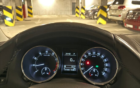 Skoda Yeti I рестайлинг, 2014 год, 1 400 000 рублей, 11 фотография