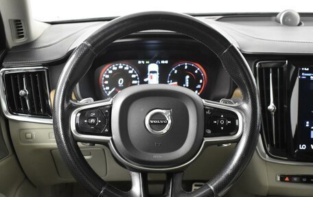 Volvo S90 II рестайлинг, 2017 год, 2 926 900 рублей, 13 фотография