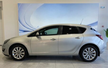 Opel Astra J, 2013 год, 999 000 рублей, 4 фотография