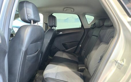 Opel Astra J, 2013 год, 999 000 рублей, 13 фотография