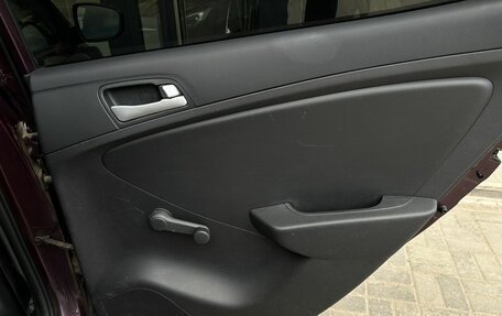 Hyundai Solaris II рестайлинг, 2013 год, 590 000 рублей, 11 фотография