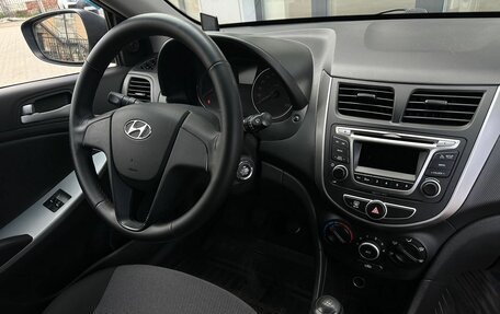 Hyundai Solaris II рестайлинг, 2013 год, 590 000 рублей, 15 фотография