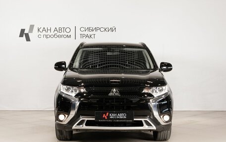 Mitsubishi Outlander III рестайлинг 3, 2021 год, 2 466 600 рублей, 2 фотография