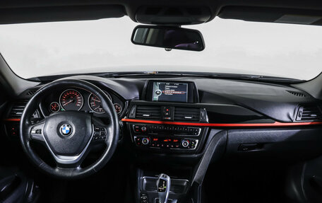 BMW 3 серия, 2012 год, 1 550 000 рублей, 17 фотография