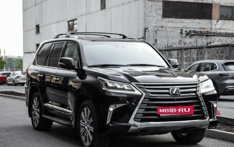 Lexus LX III, 2016 год, 6 499 000 рублей, 5 фотография