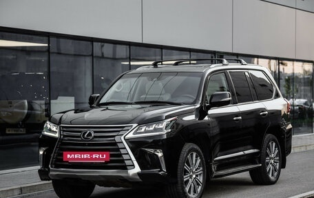 Lexus LX III, 2016 год, 6 499 000 рублей, 3 фотография