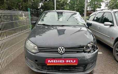 Volkswagen Polo VI (EU Market), 2013 год, 222 000 рублей, 2 фотография