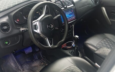 Renault Logan II, 2020 год, 680 000 рублей, 8 фотография