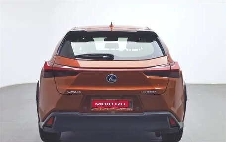 Lexus UX I, 2021 год, 3 500 000 рублей, 4 фотография