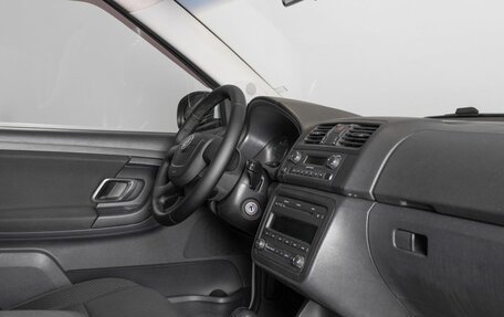 Skoda Fabia II, 2010 год, 654 000 рублей, 7 фотография