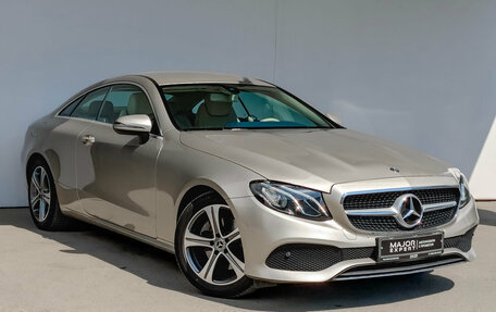 Mercedes-Benz E-Класс, 2017 год, 3 490 000 рублей, 3 фотография