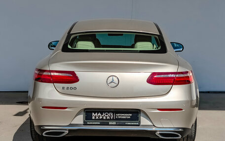 Mercedes-Benz E-Класс, 2017 год, 3 490 000 рублей, 6 фотография