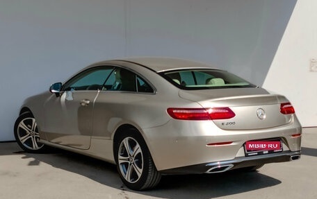 Mercedes-Benz E-Класс, 2017 год, 3 490 000 рублей, 7 фотография