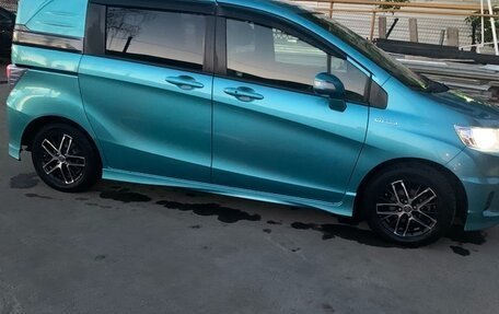 Honda Freed I, 2013 год, 1 300 000 рублей, 6 фотография