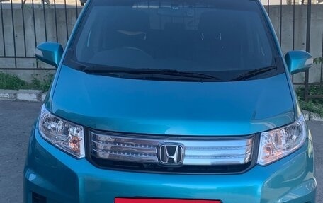Honda Freed I, 2013 год, 1 300 000 рублей, 18 фотография