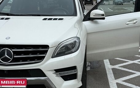 Mercedes-Benz M-Класс, 2013 год, 2 200 000 рублей, 2 фотография
