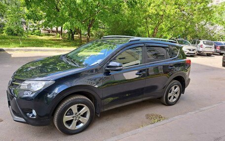 Toyota RAV4, 2015 год, 1 840 000 рублей, 8 фотография