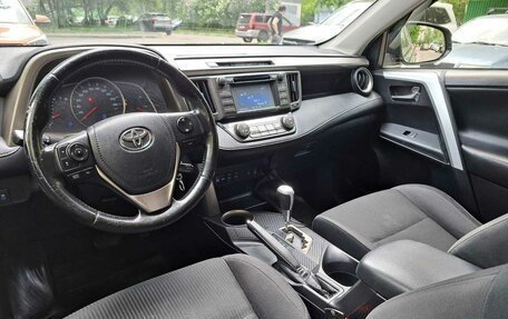 Toyota RAV4, 2015 год, 1 840 000 рублей, 12 фотография