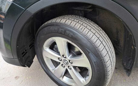 Toyota RAV4, 2015 год, 1 840 000 рублей, 24 фотография