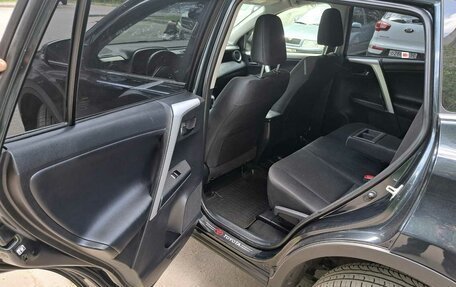 Toyota RAV4, 2015 год, 1 840 000 рублей, 23 фотография