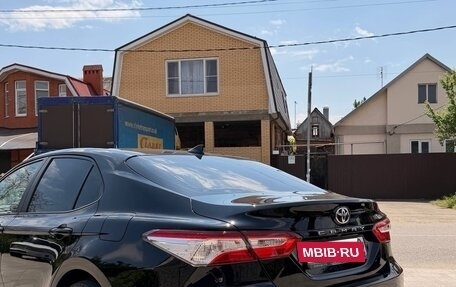 Toyota Camry, 2018 год, 2 250 000 рублей, 6 фотография