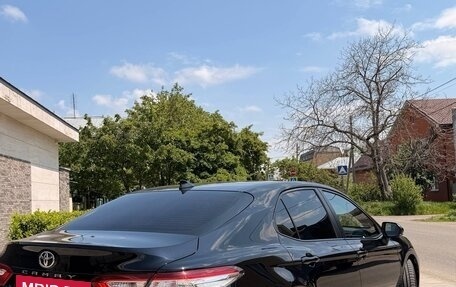 Toyota Camry, 2018 год, 2 250 000 рублей, 9 фотография